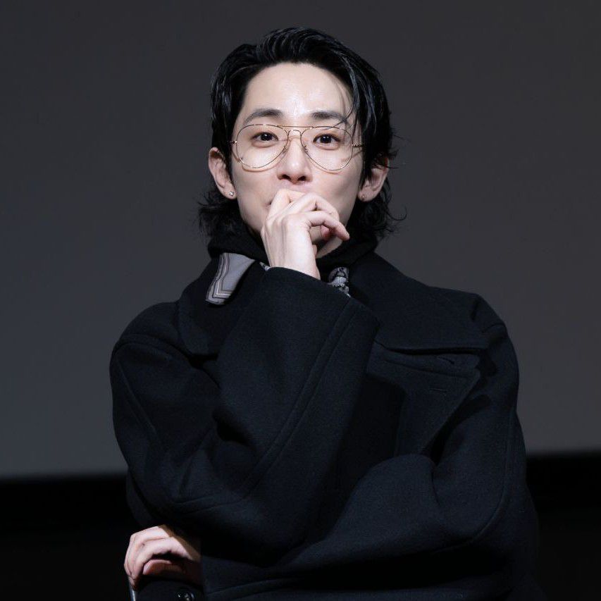 Behind-the-scenes cut of Lee Soohyuk