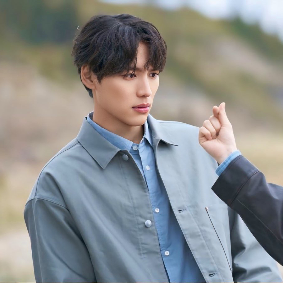 A moment captured by a fan of Sota Fukushi