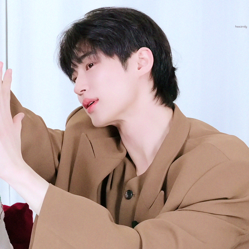 A moment captured by a fan of Byeon Wooseok