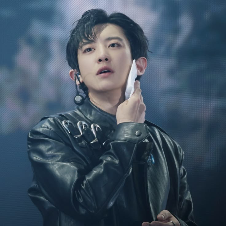 Behind-the-scenes cut of Chanyeol