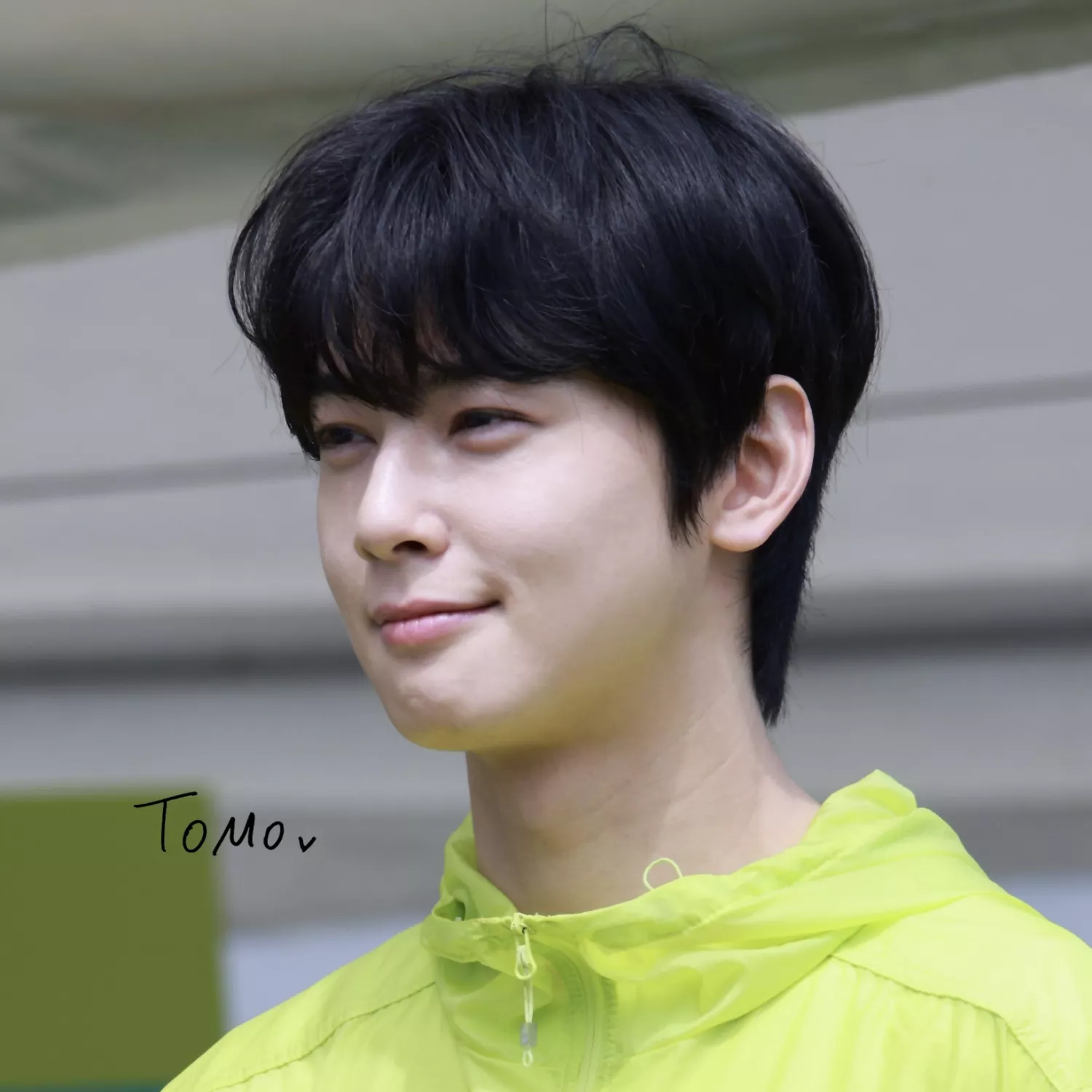 粉丝拍下的车银优瞬间