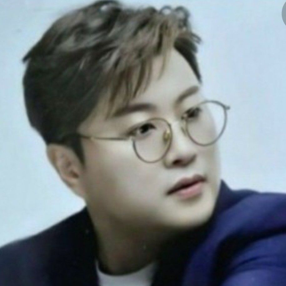 Recent activity shot of Kim Hojoong