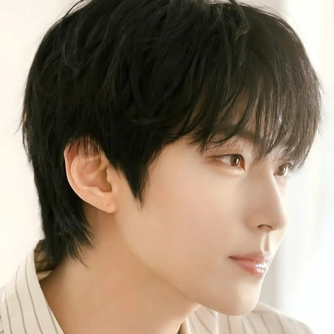 황인엽의 비하인드 컷