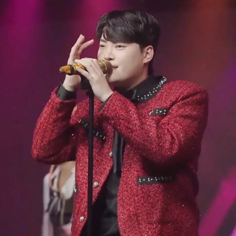 A moment captured by a fan of Kim Kyungmin