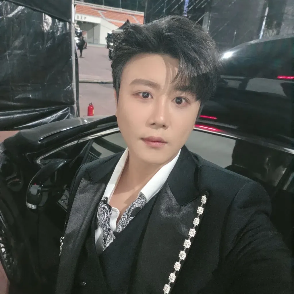Behind-the-scenes cut of Jin Haesung