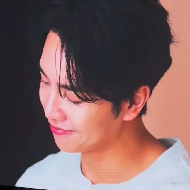 Cuplikan di balik layar dari Lee Seunggi