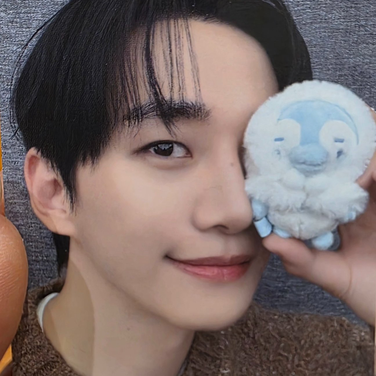 イ・ジュノのビハインドカット