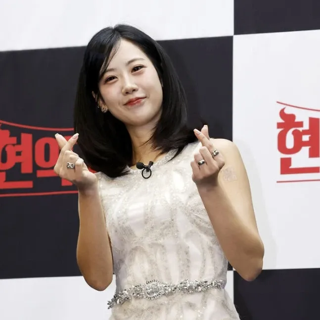 カン・ヘヨンの最近の活動ショット