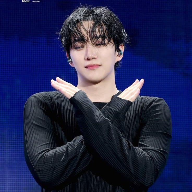 イ・ジュノのビハインドカット