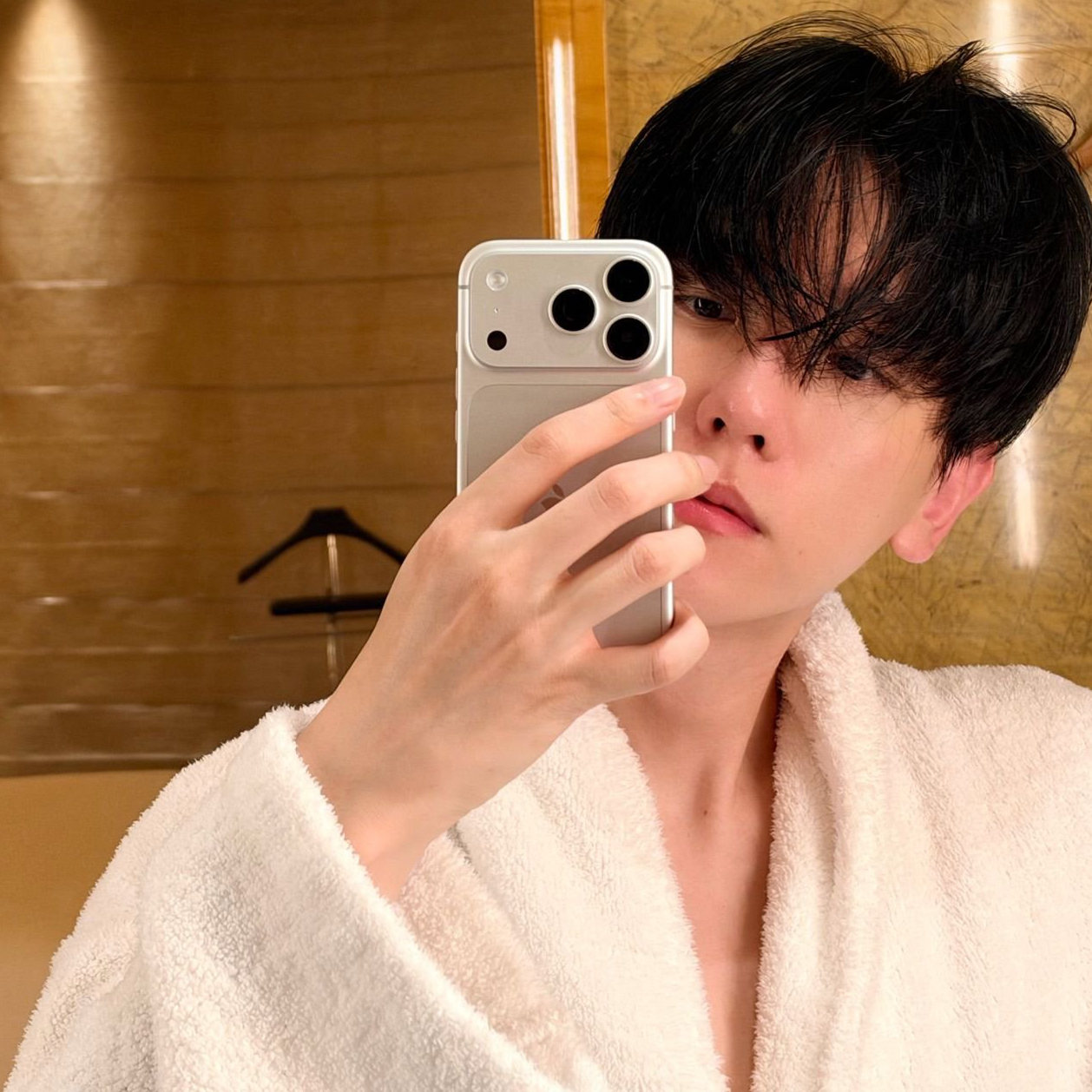 Behind-the-scenes cut of Yoon Soyang
