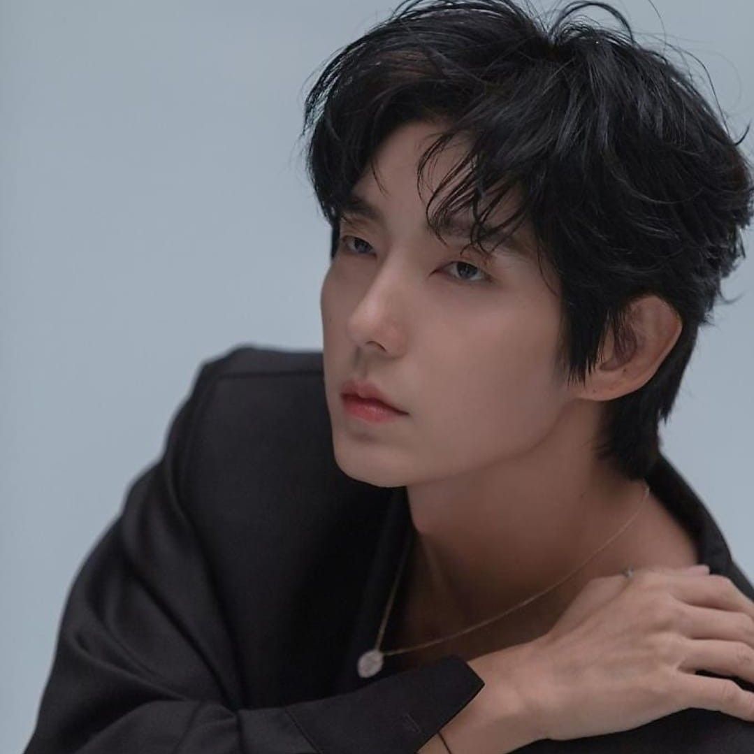 Recent activity shot of Lee Joongi