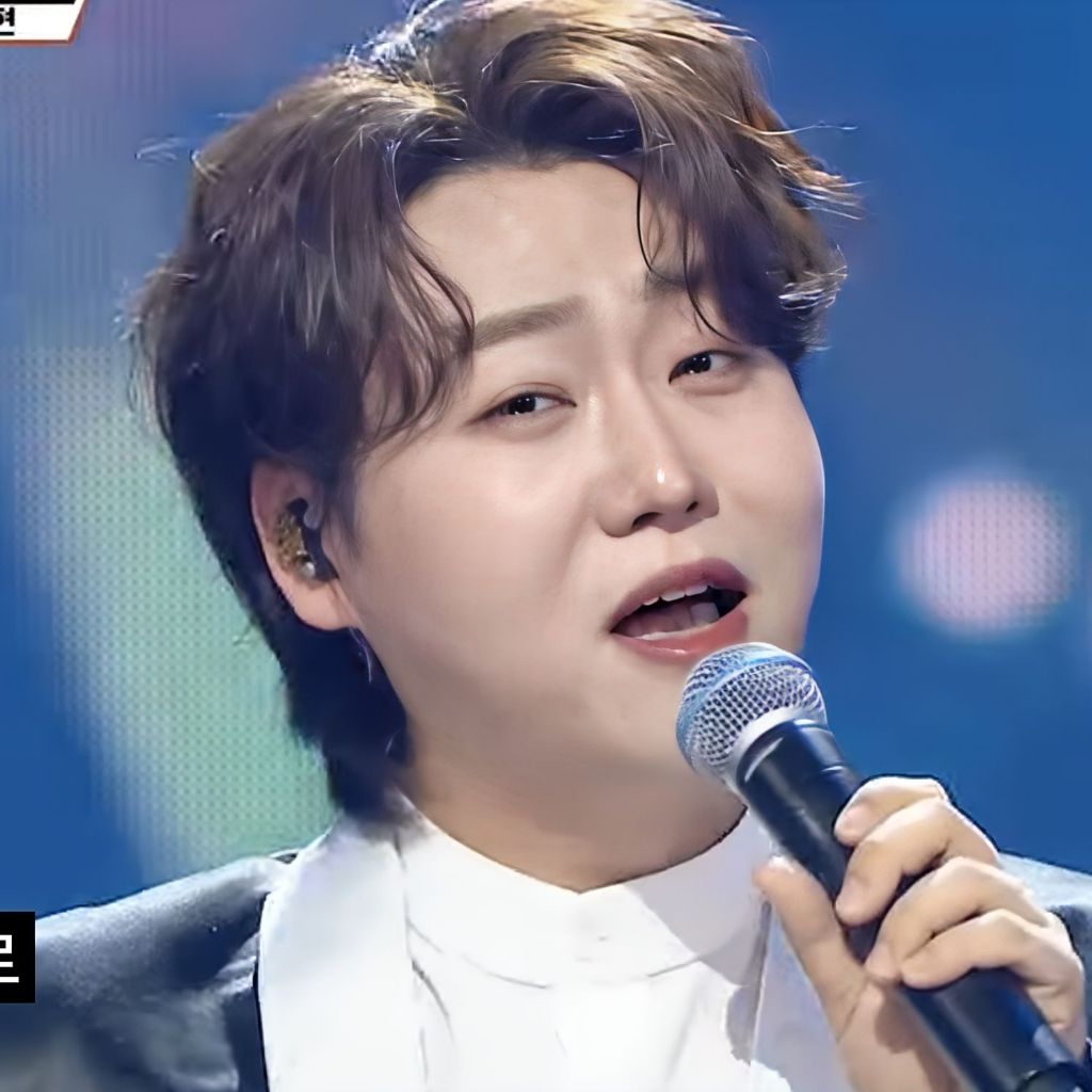 Behind-the-scenes cut of Min Soohyun