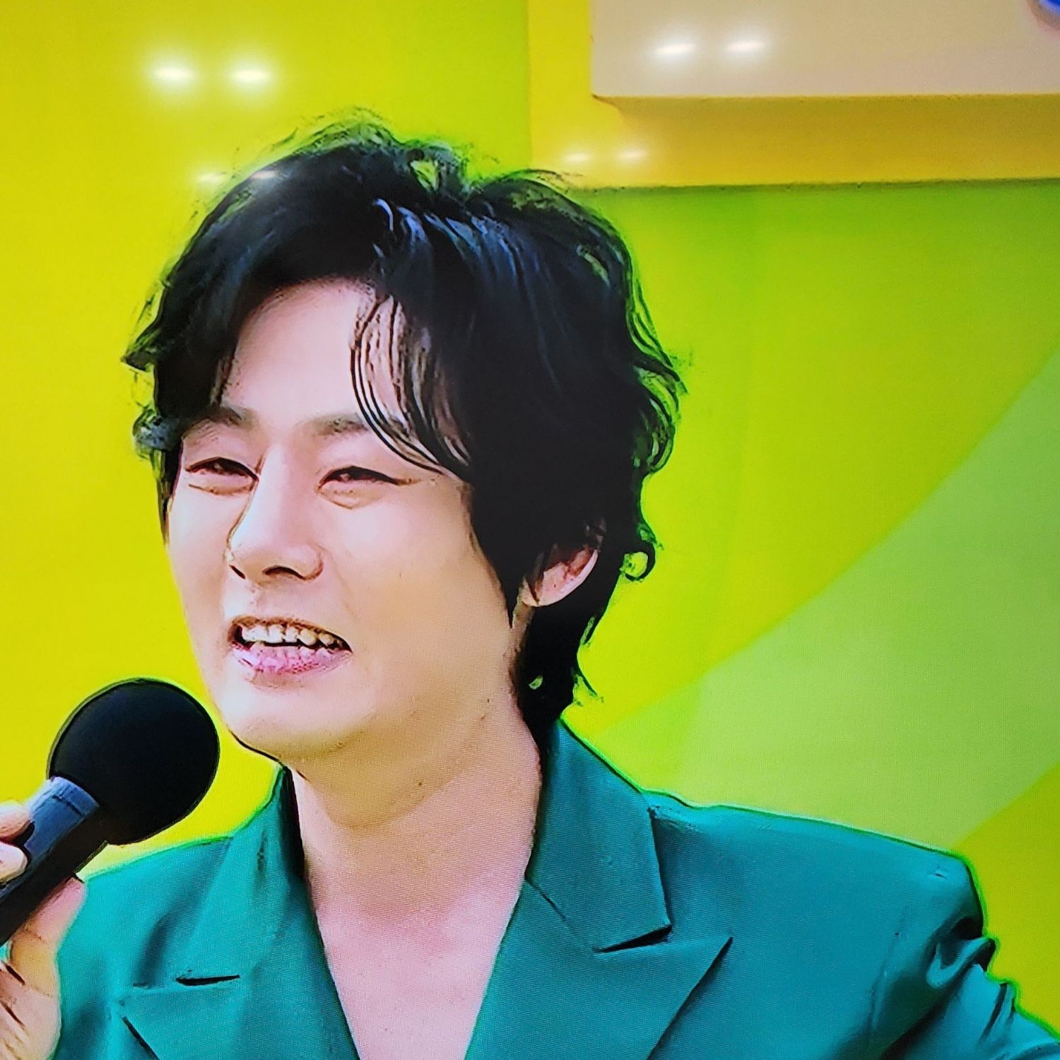 Behind-the-scenes cut of Kang Moonkyung