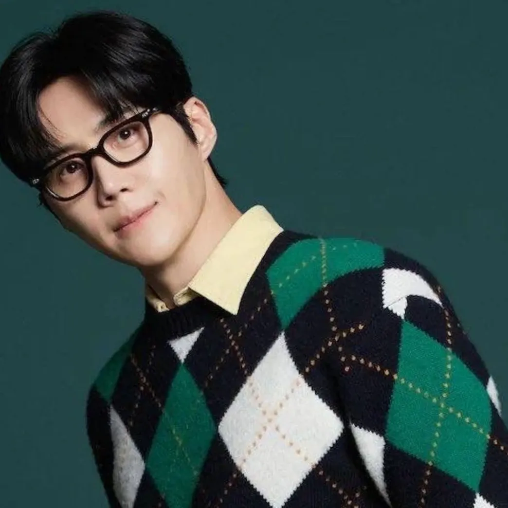 Behind-the-scenes cut of Kim Seonho