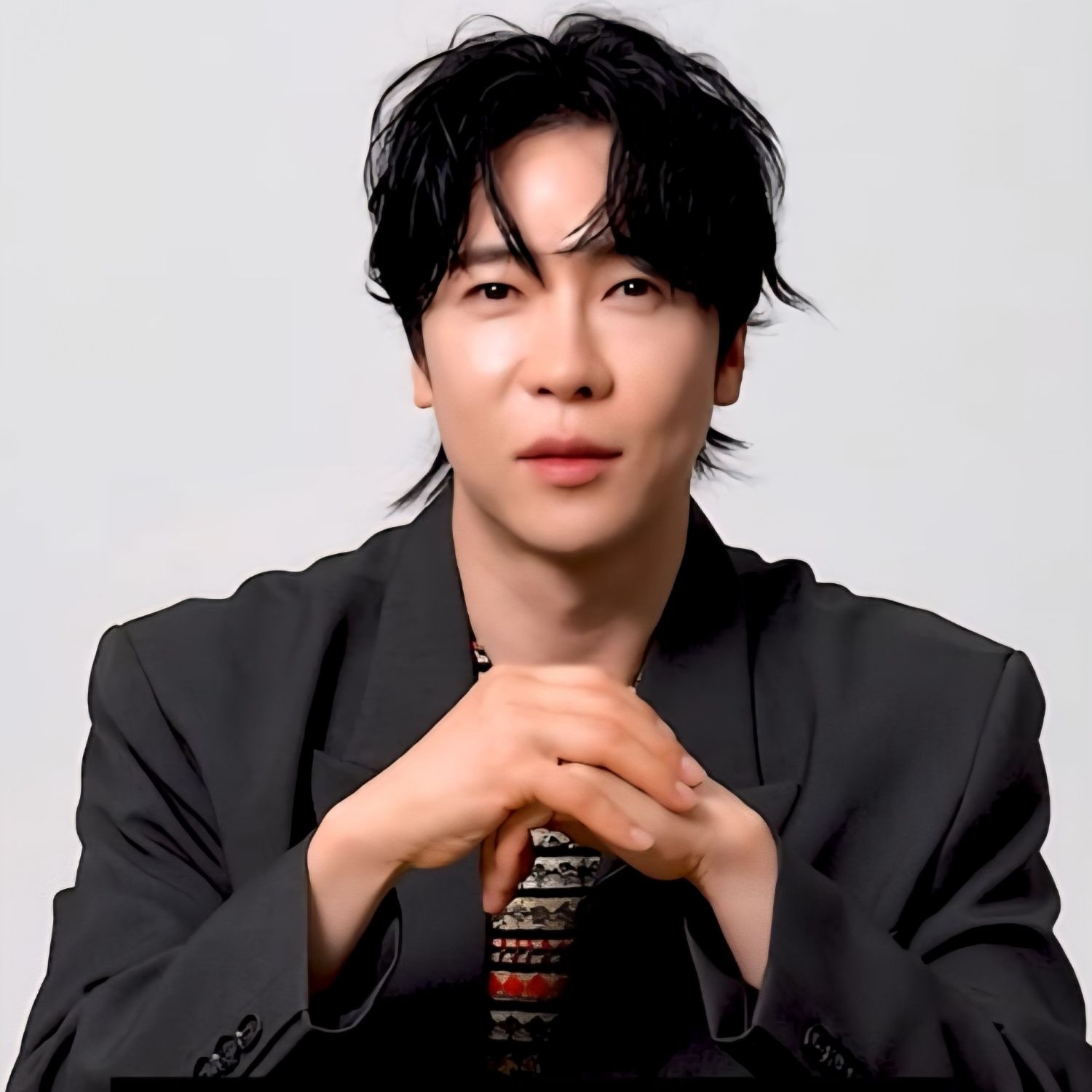 Behind-the-scenes cut of Enoch