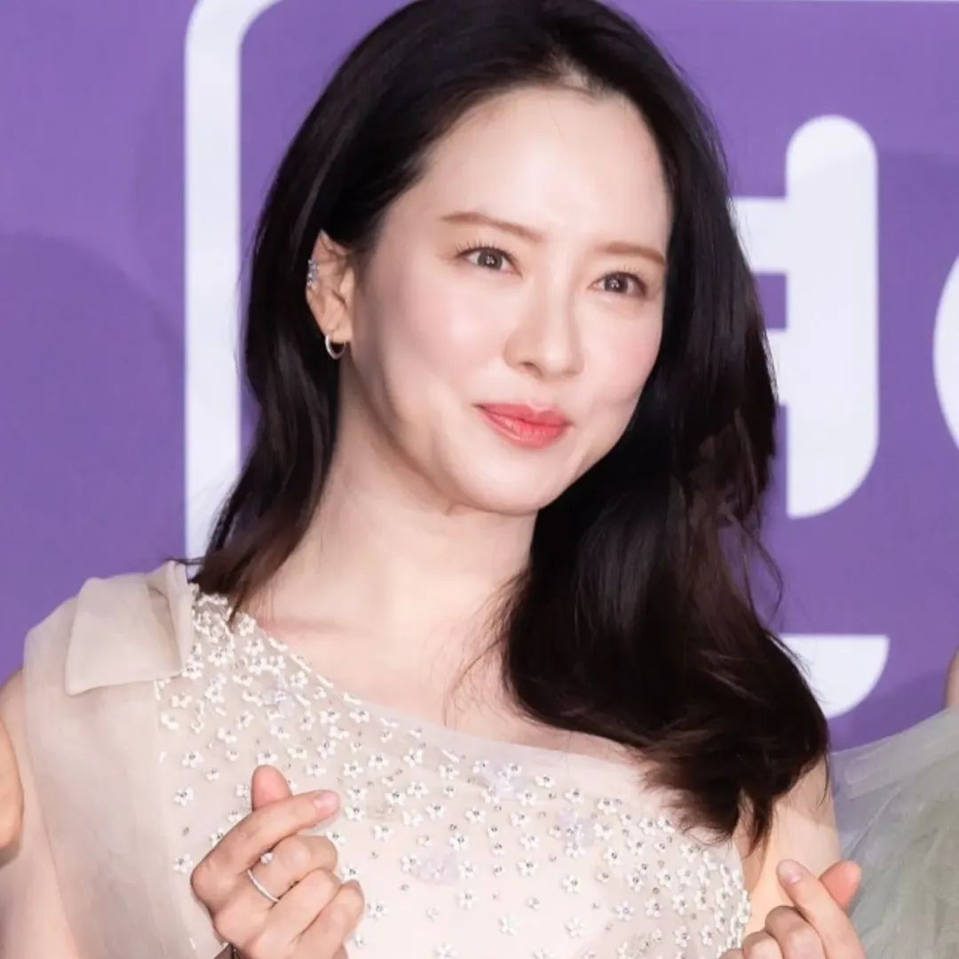 Cuplikan di balik layar dari Song Jihyo