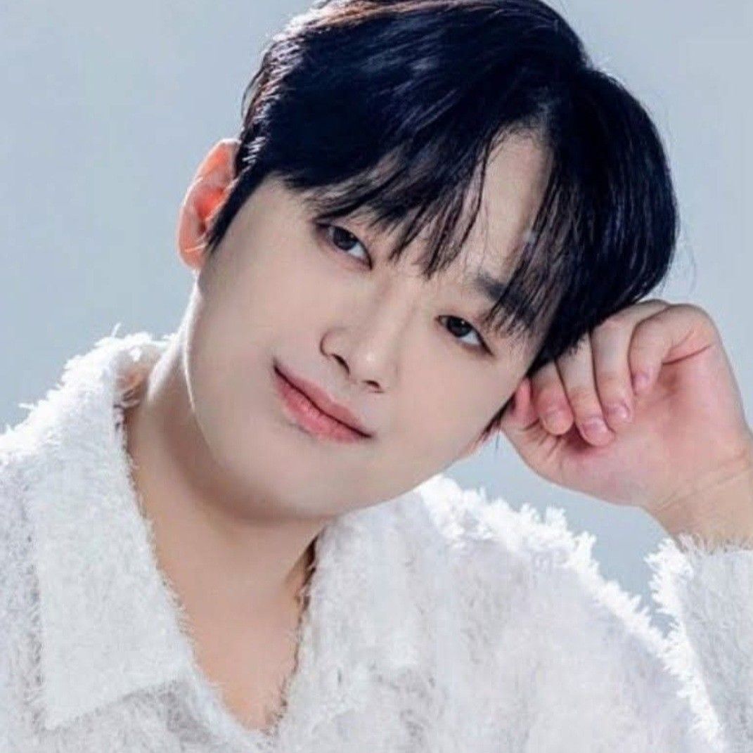 Cuplikan di balik layar dari Lee Chanwon