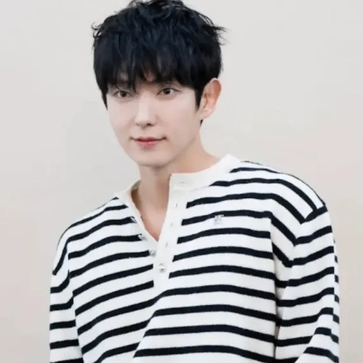 A moment captured by a fan of Lee Joongi