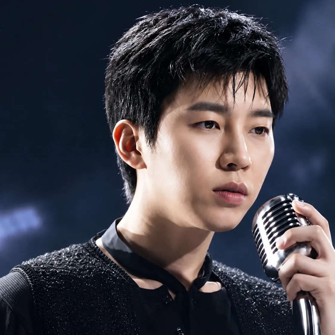 Recent activity shot of Lim Youngwoong