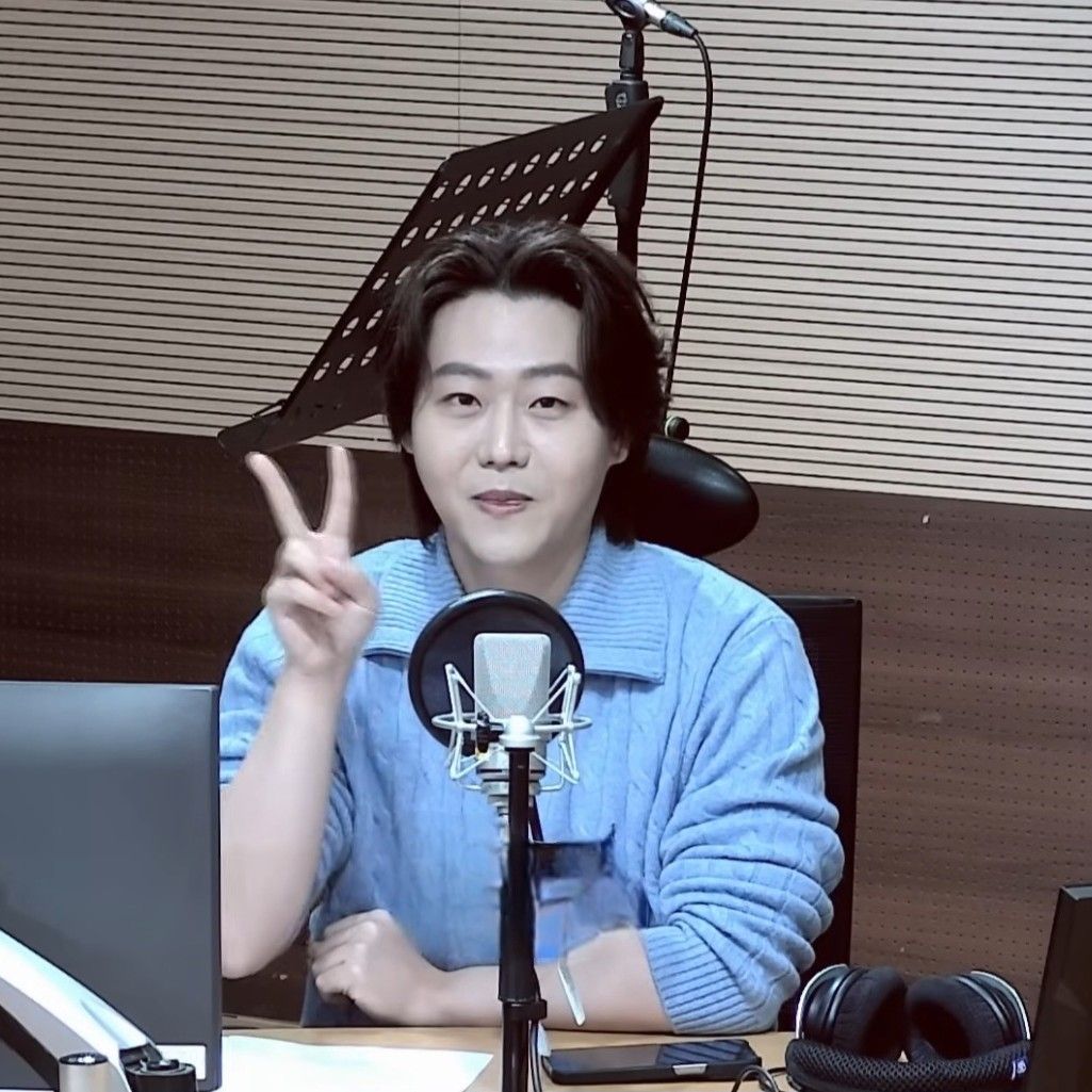 Behind-the-scenes cut of Min Soohyun