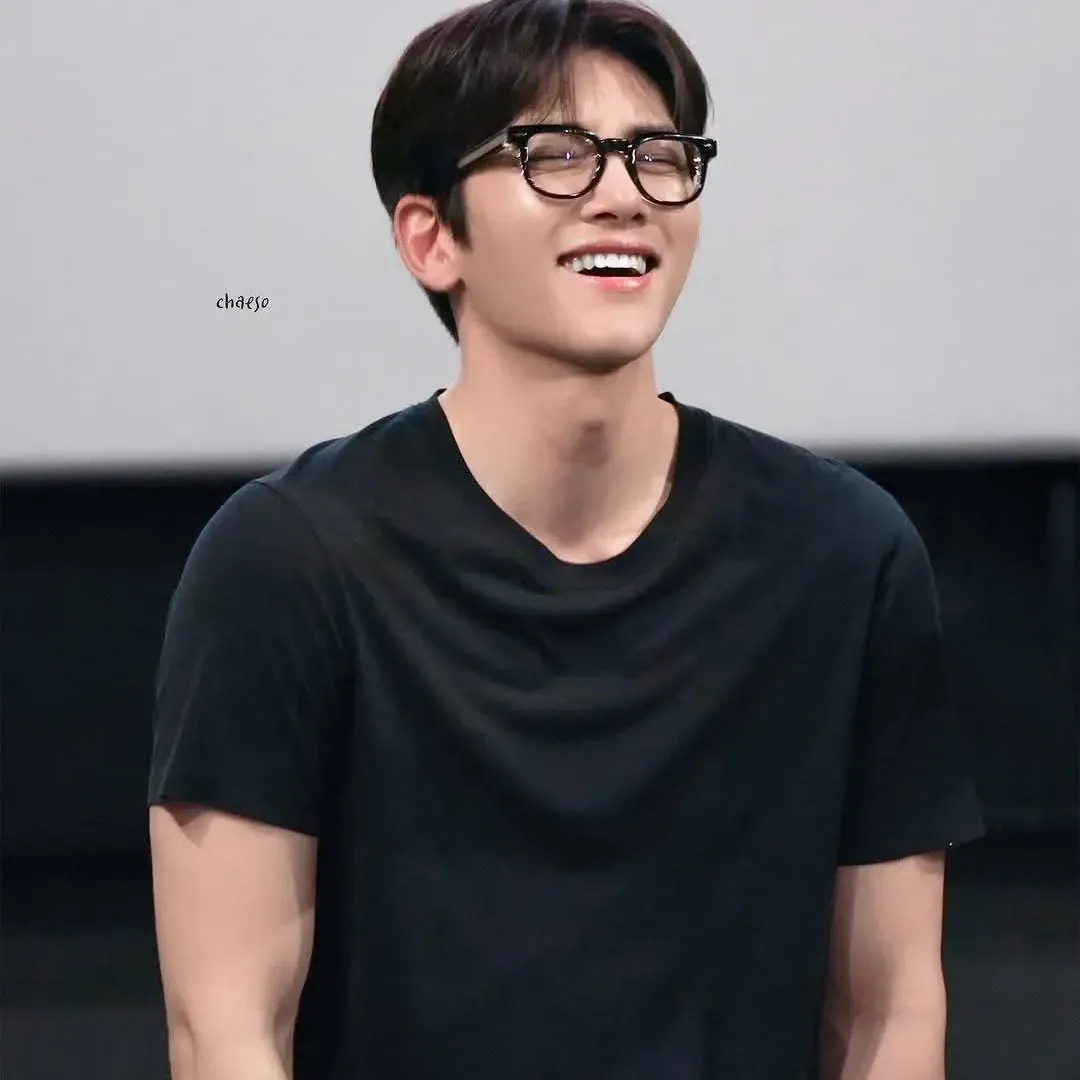 A moment captured by a fan of Ji Changwook
