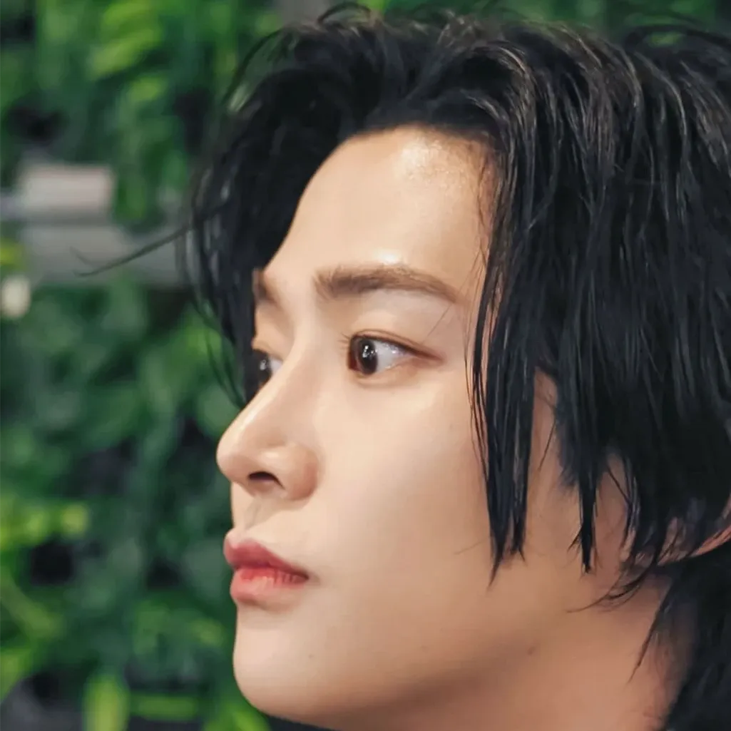 로운 최근 활동샷