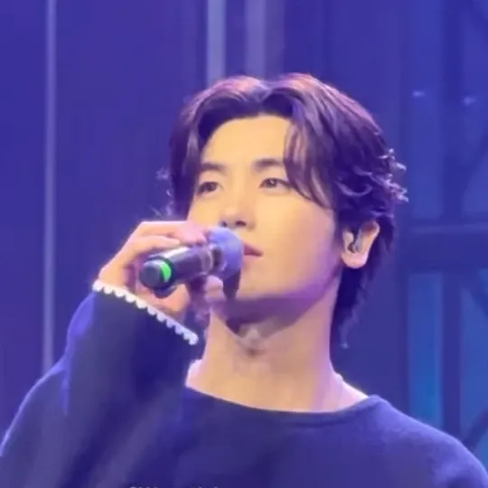 Behind-the-scenes cut of Park Hyungsik