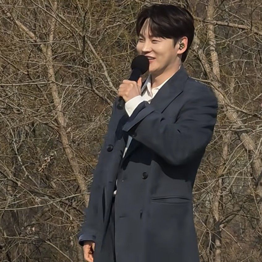 朴瑞鎮的最新照片