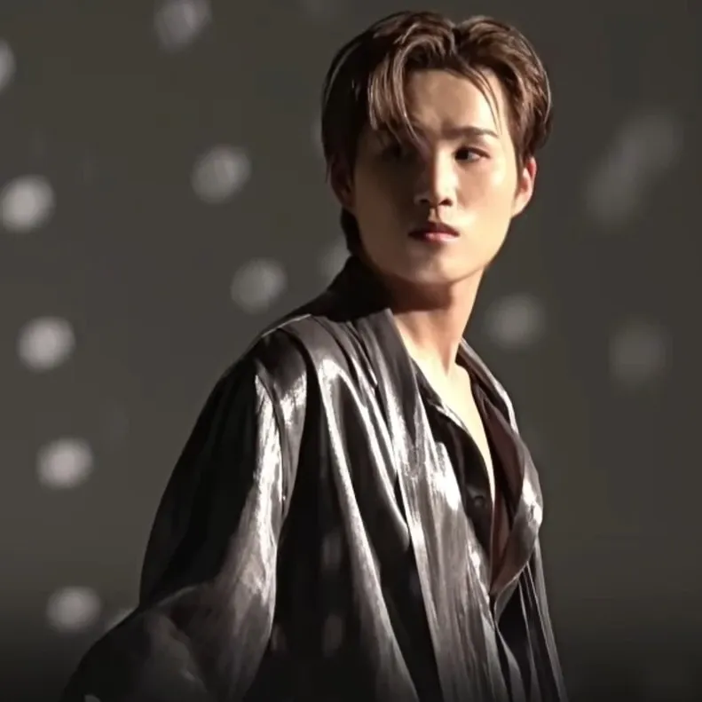 Behind-the-scenes cut of Kim Heejae