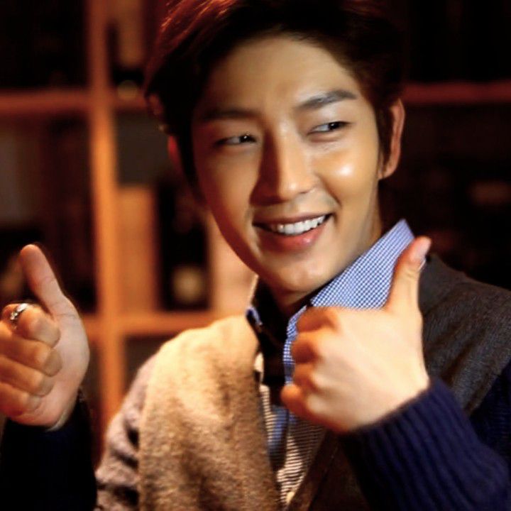 Behind-the-scenes cut of Lee Joongi