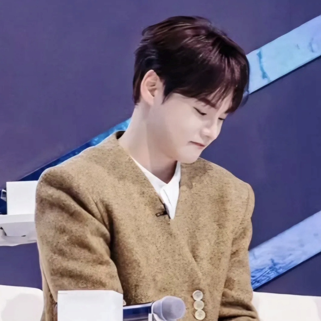 Foto kegiatan terbaru dari Park Seojin