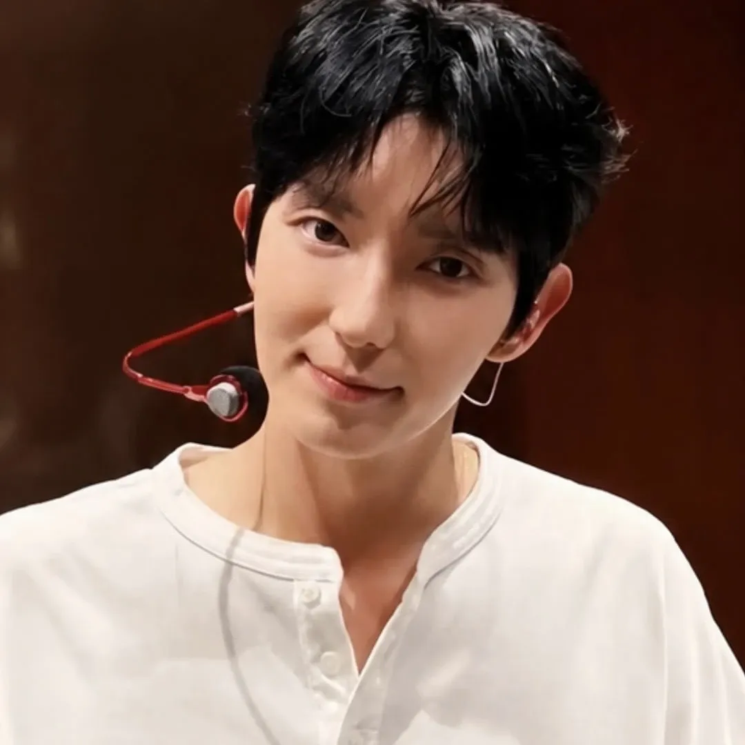 이준기 최근 활동샷