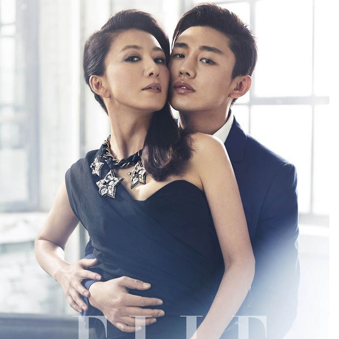 Behind-the-scenes cut of Kim Heeae