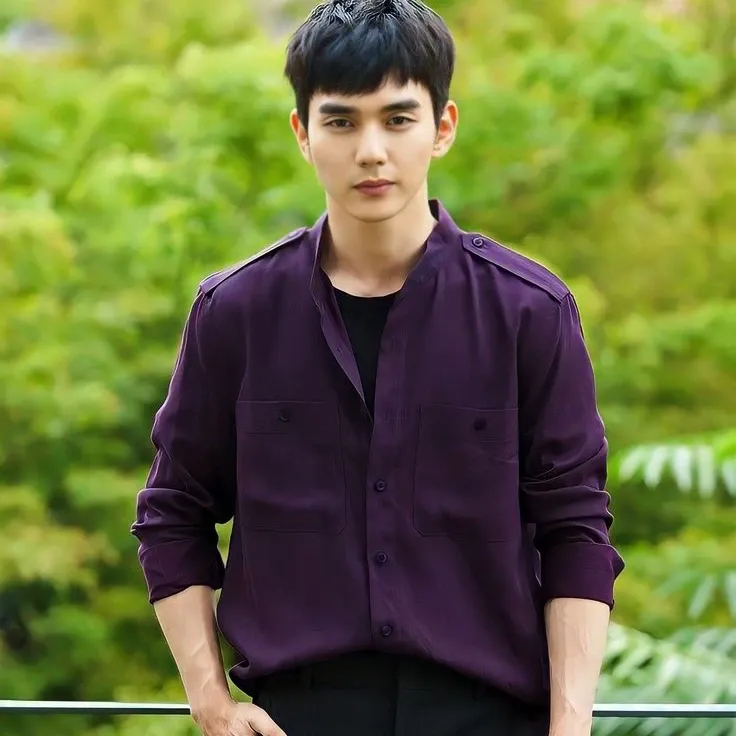 Recent activity shot of Yoo Seungho