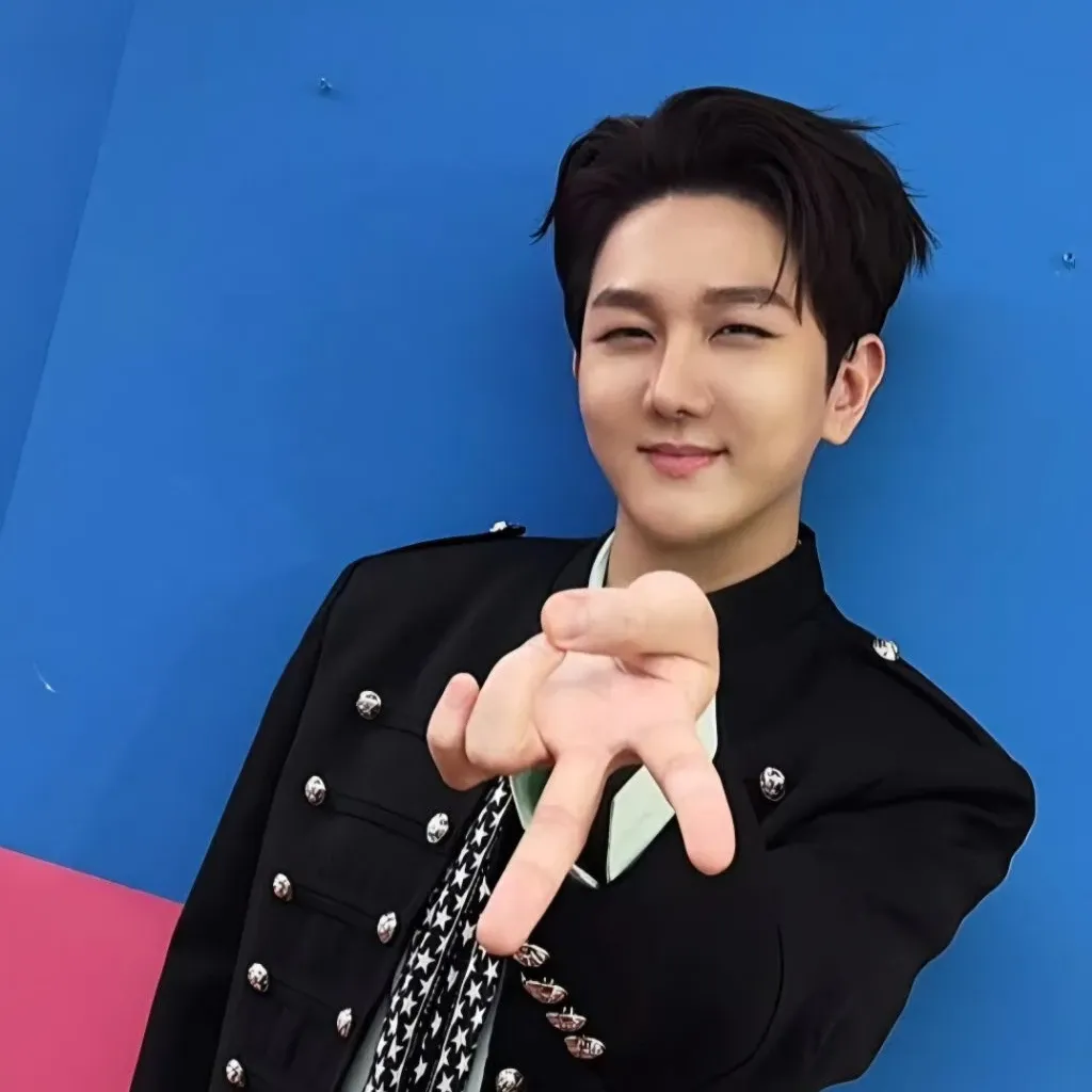 Behind-the-scenes cut of Kim Soochan