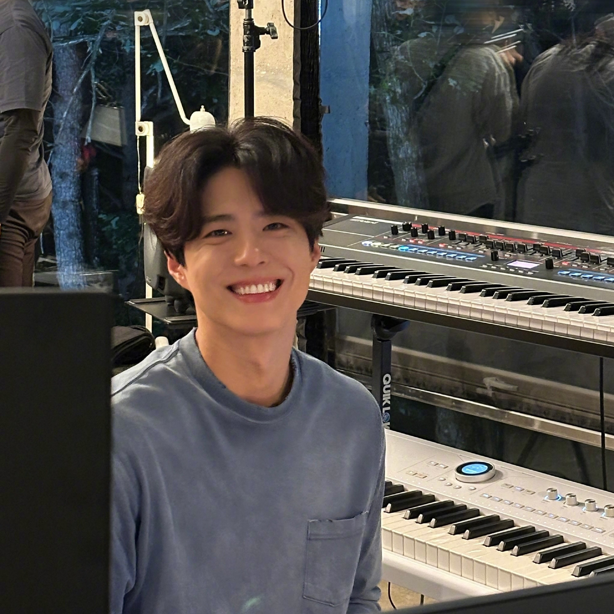 Recent activity shot of Park Bogum