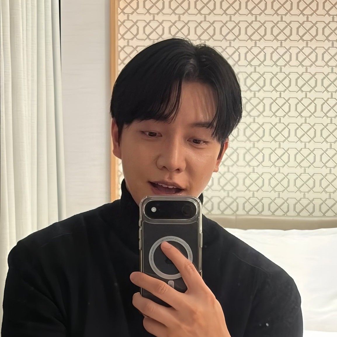 Latest photo of Lee Seunggi