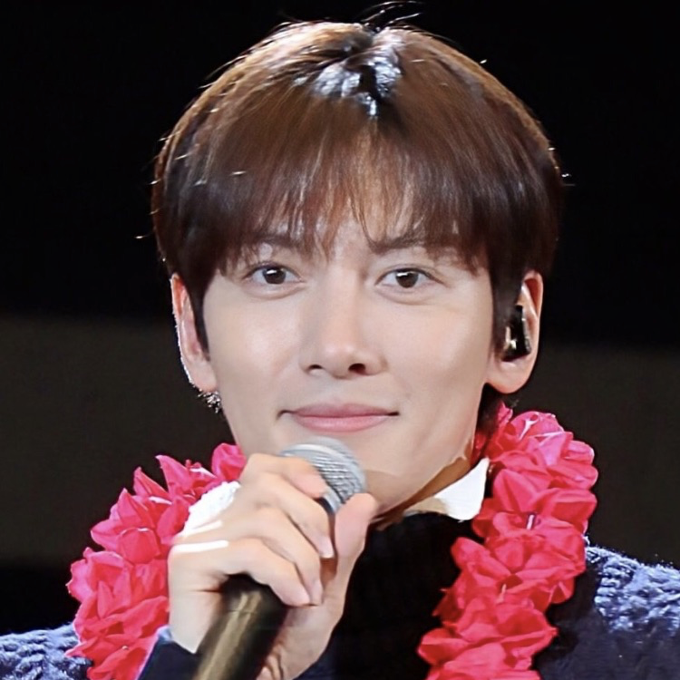 Behind-the-scenes cut of Ji Changwook