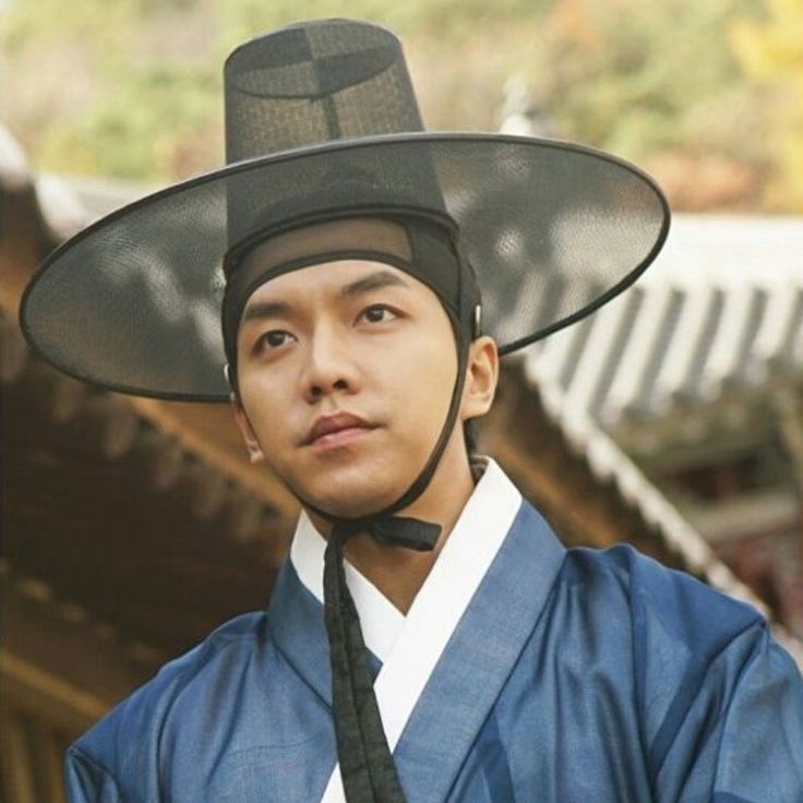 粉丝拍下的李升基瞬间