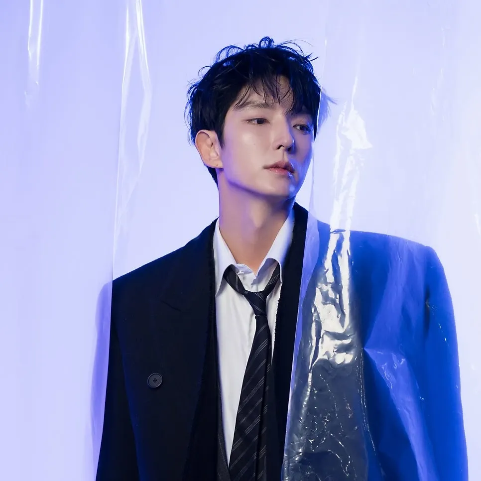 Foto terbaru dari Lee Joongi