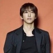 Recent activity shot of Lee Seungyoon