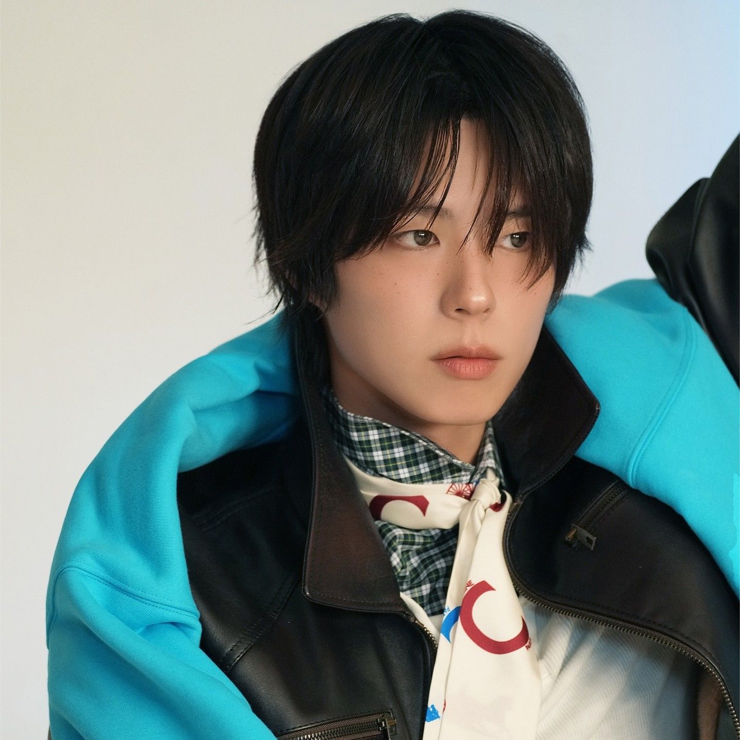 Behind-the-scenes cut of Park Bogum