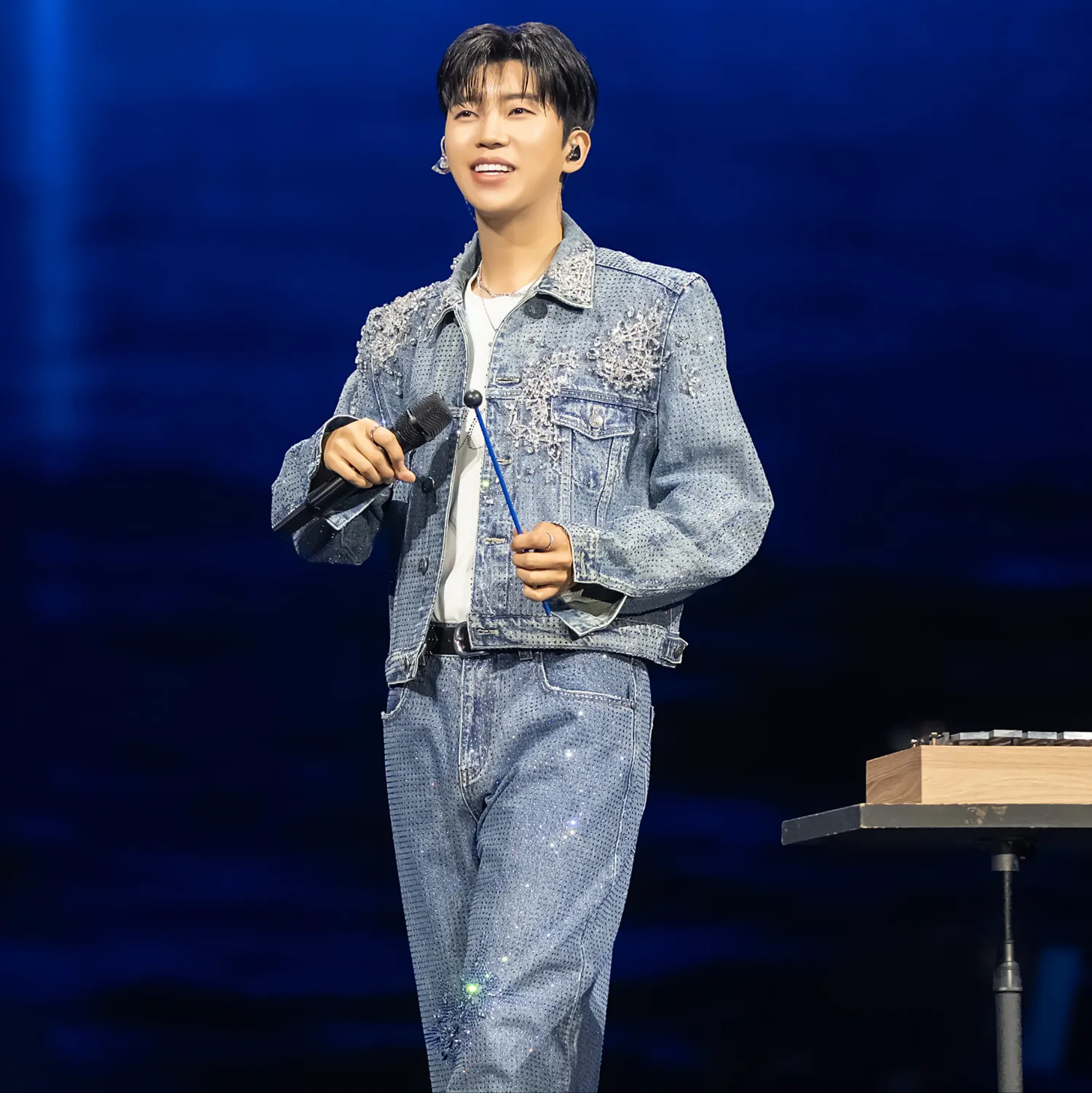 Behind-the-scenes cut of Lim Youngwoong