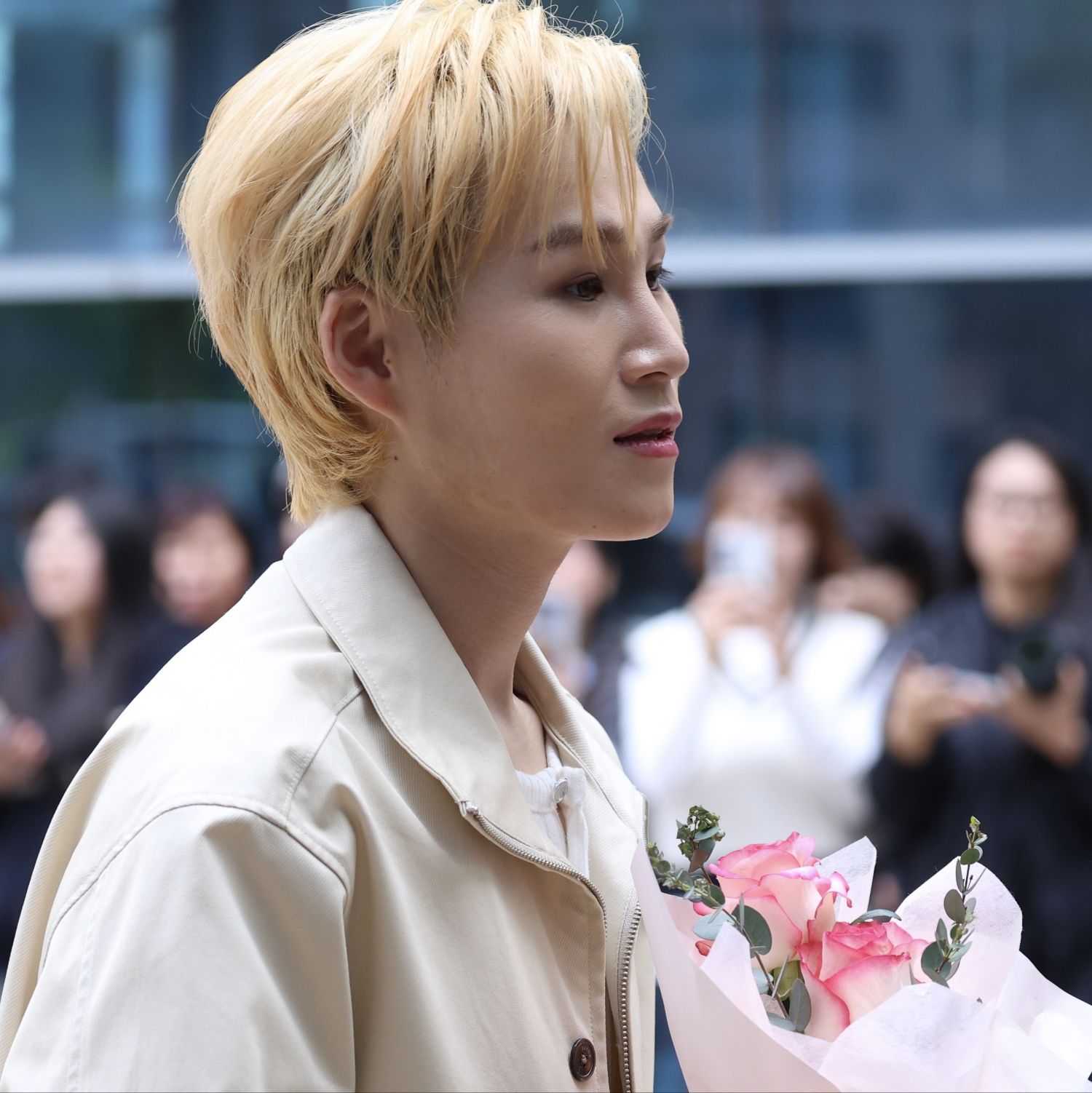 김희재의 비하인드 컷