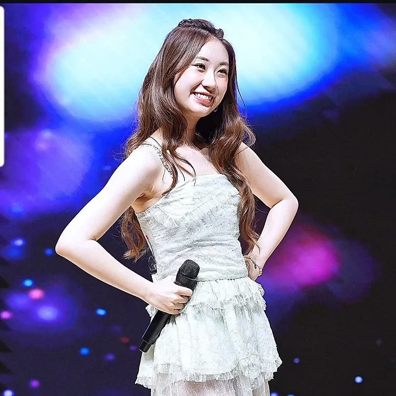 Cuplikan di balik layar dari Jeon Yujin