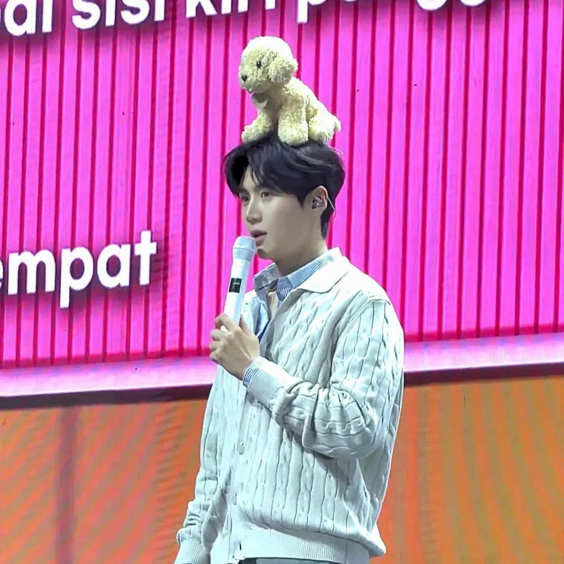 Latest photo of Kim Seonho