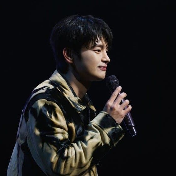 Foto terbaru dari Seo Inguk
