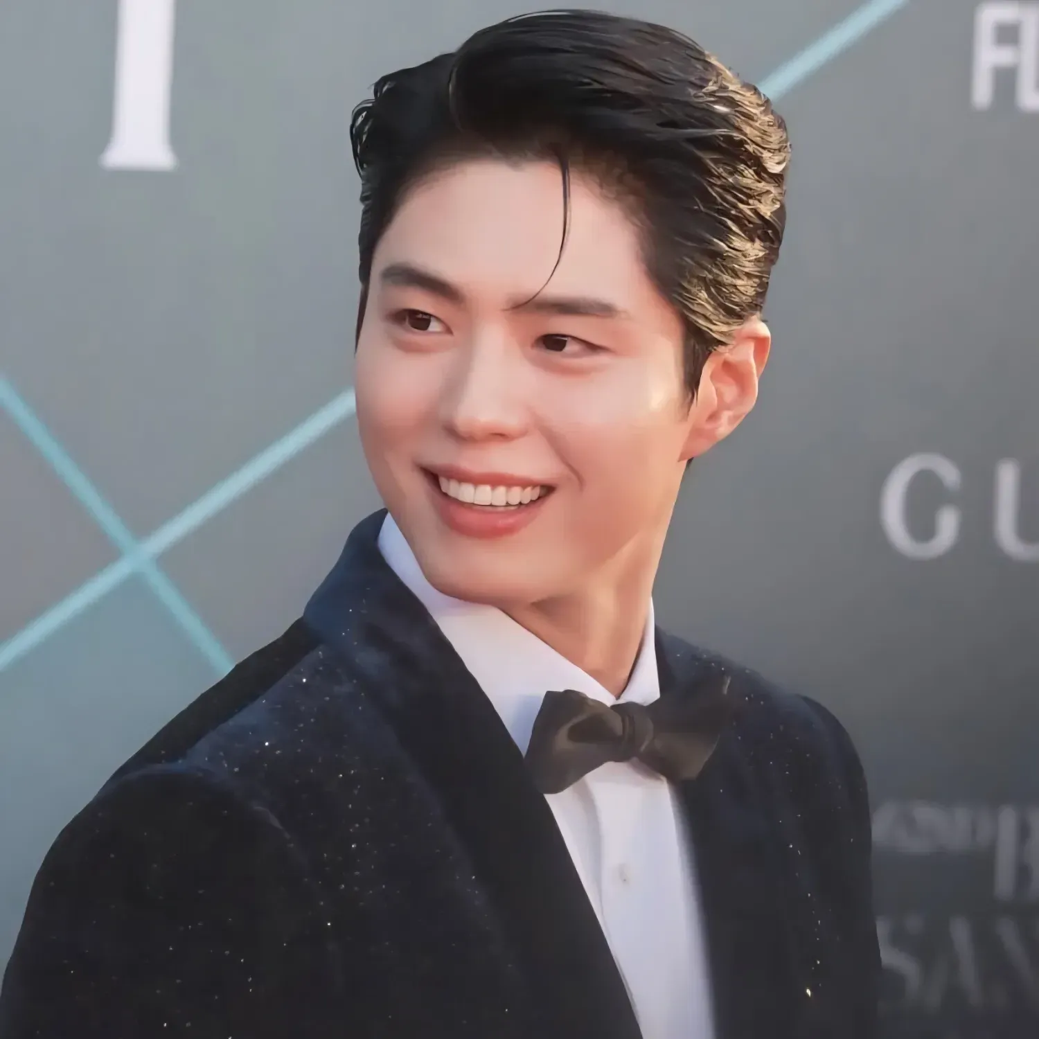 Recent activity shot of Park Bogum
