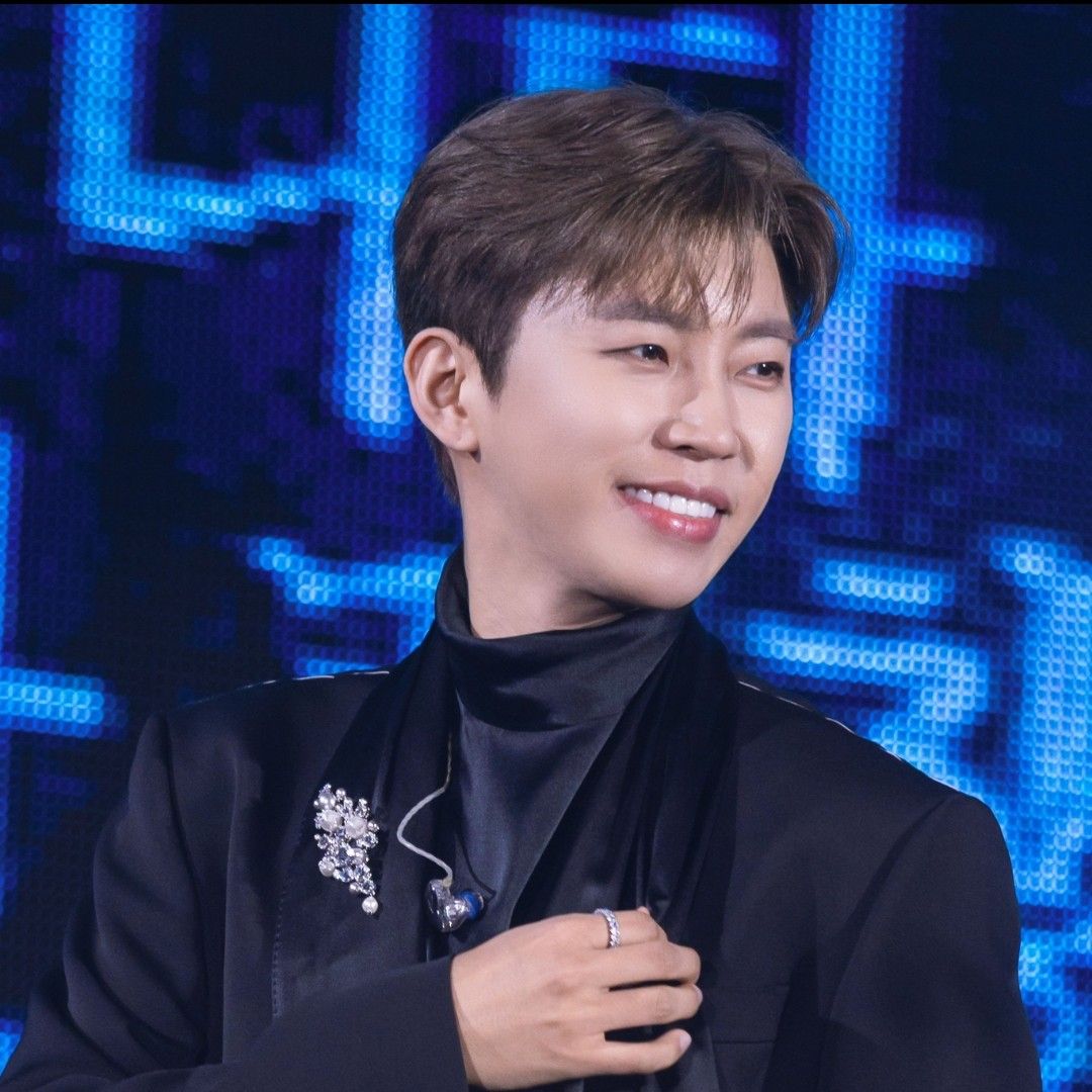 Foto terbaru dari Lim Youngwoong