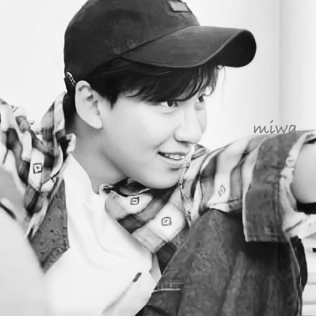 Behind-the-scenes cut of Kim Namgil